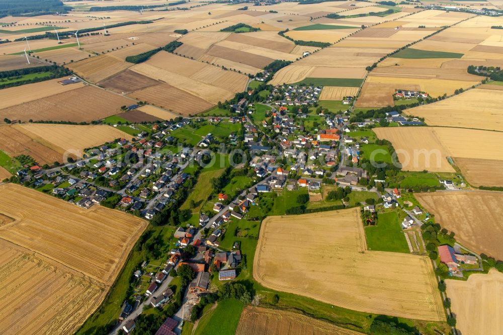 Drewer from above - Town View of the streets and houses of the residential areas in Drewer in the state North Rhine-Westphalia