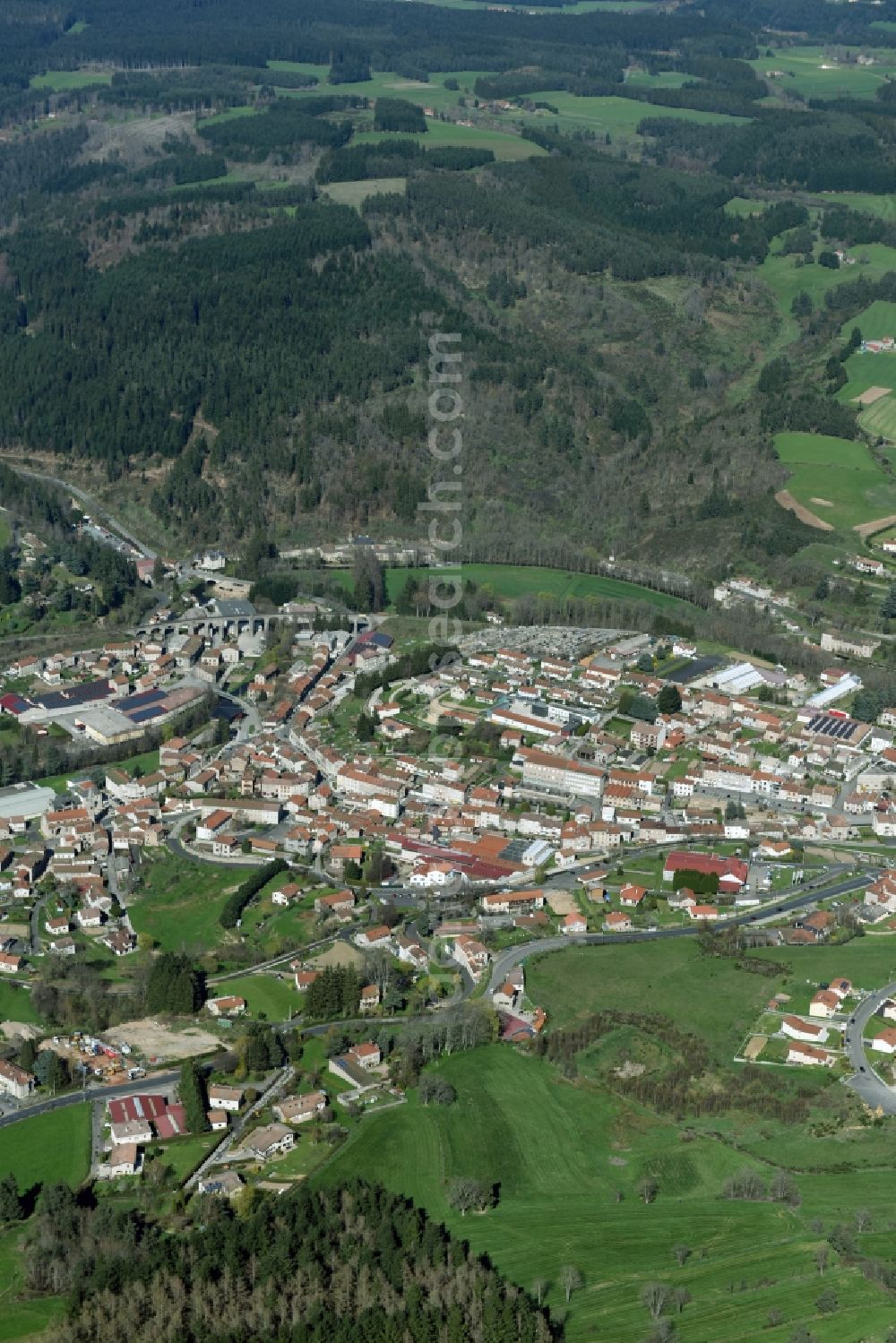 Aerial photograph Dunières - Town View of the streets and houses of the residential areas in DuniA?res in Auvergne Rhone-Alpes, France