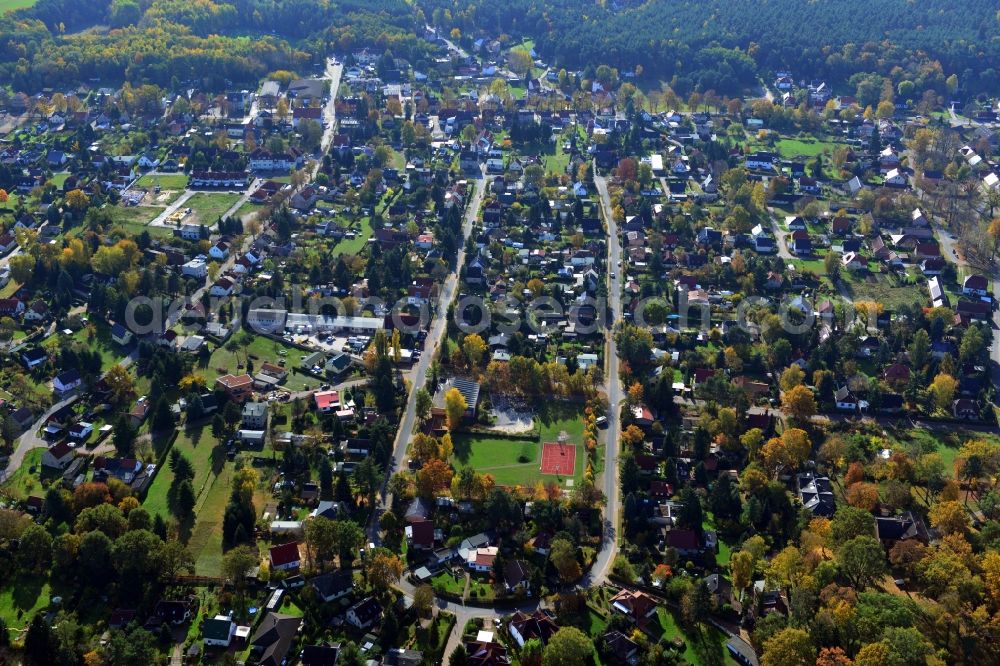 Aerial image Senzig - Townscape family house - residential area on Krimnicksee in Senzig in Brandenburg