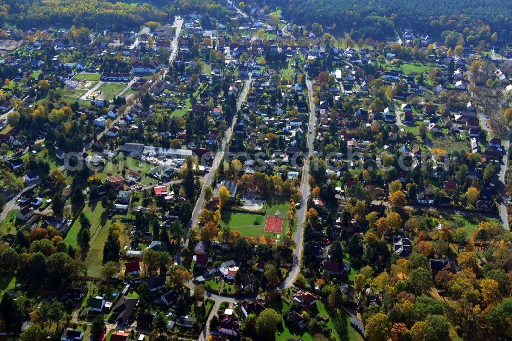 Aerial photograph Senzig - Townscape family house - residential area on Krimnicksee in Senzig in Brandenburg