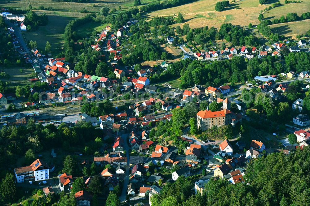 Elgersburg from above - Town View of the streets and houses of the residential areas in Elgersburg at Thüringer Wald in the state Thuringia, Germany