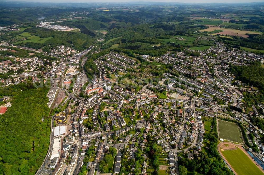 Aerial image Ennepetal - Town View of the streets and houses of the residential areas in Ennepetal at Ruhrgebiet in the state North Rhine-Westphalia, Germany