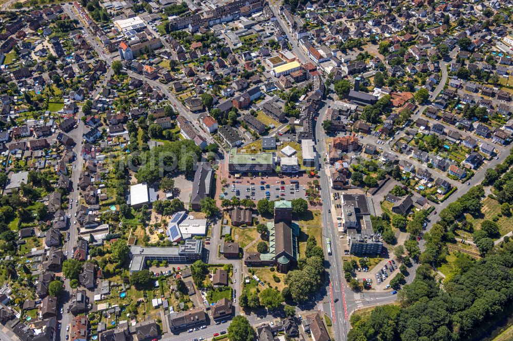 Aerial photograph Habinghorst - Town View of the streets and houses of the residential areas along the Ickerner Strasse in Habinghorst at Ruhrgebiet in the state North Rhine-Westphalia, Germany