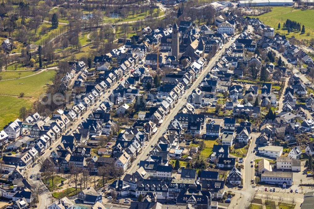 Aerial image Schmallenberg - Town View of the streets and houses of the residential areas along the East road and West road in Schmallenberg at Sauerland in the state North Rhine-Westphalia, Germany