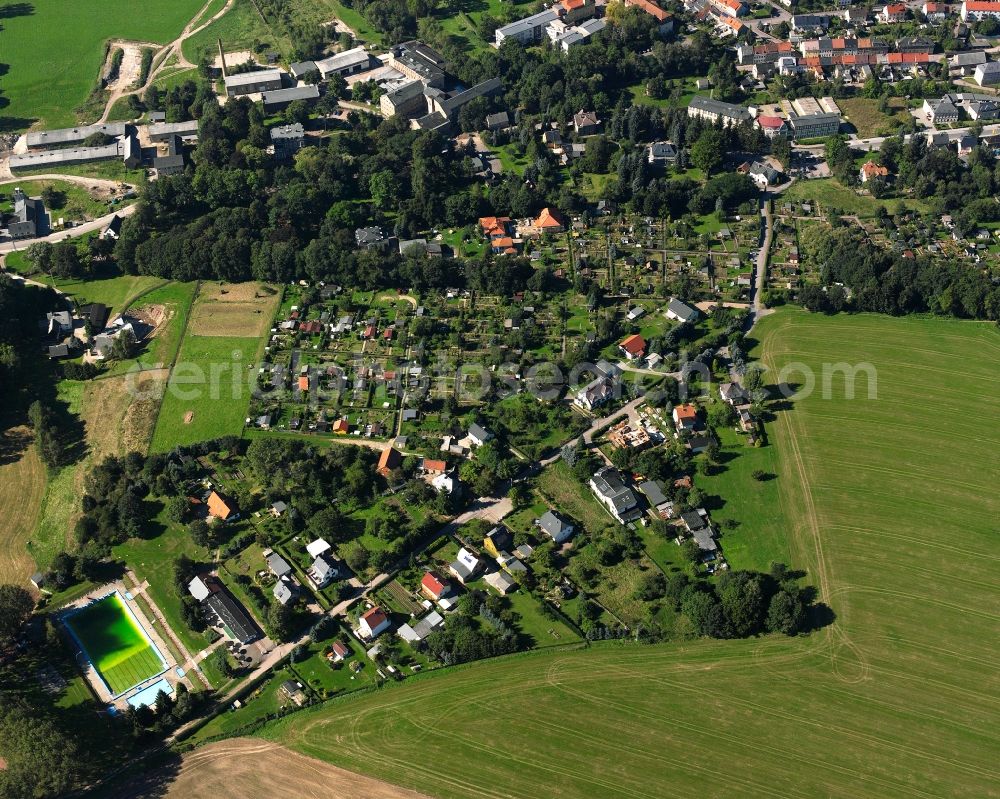 Aerial photograph Hainichen - City view of the streets and houses of the residential areas along the street Am Bad in Hainichen in the state Saxony, Germany