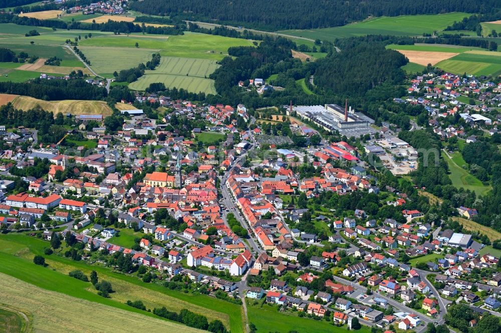 Aerial photograph Erbendorf - Town View of the streets and houses of the residential areas in Erbendorf in the state Bavaria, Germany
