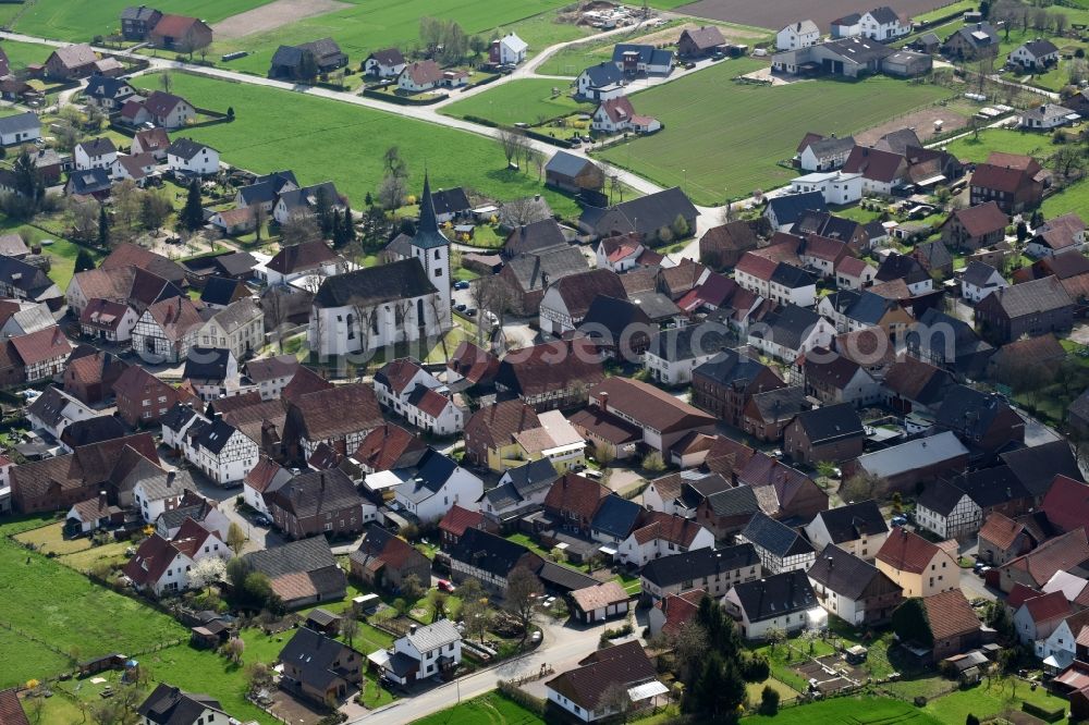 Erkeln from the bird's eye view: Town View of the streets and houses of the residential areas in Erkeln in the state North Rhine-Westphalia