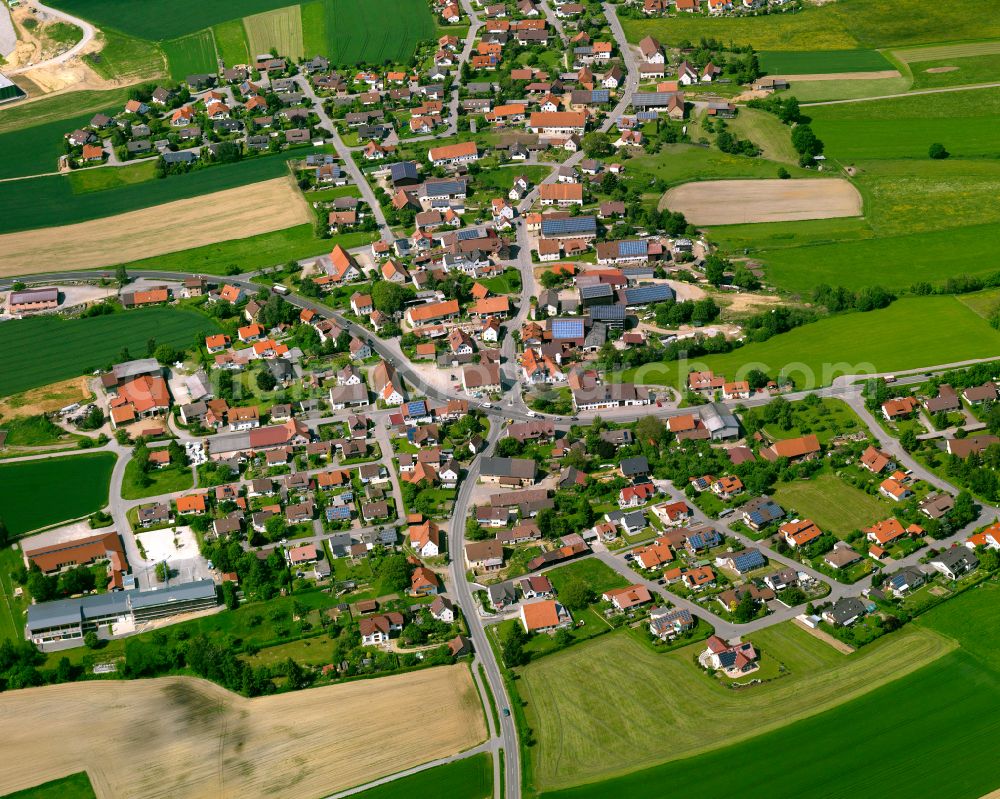 Aerial photograph Erlenmoos - Town View of the streets and houses of the residential areas in Erlenmoos in the state Baden-Wuerttemberg, Germany