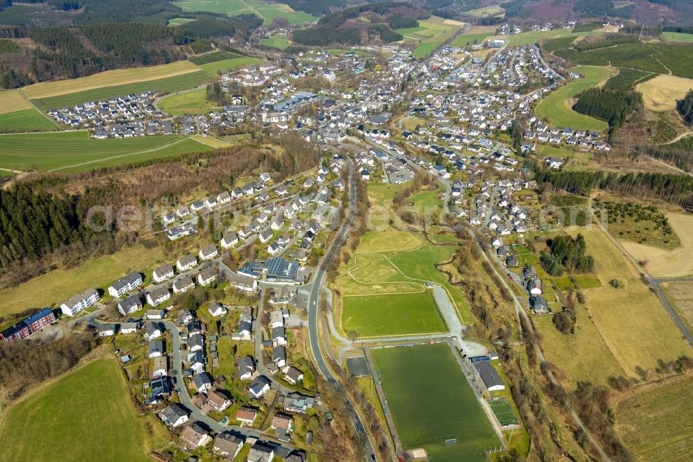 Eslohe (Sauerland) from above - Town View of the streets and houses of the residential areas in Eslohe (Sauerland) in the state North Rhine-Westphalia, Germany