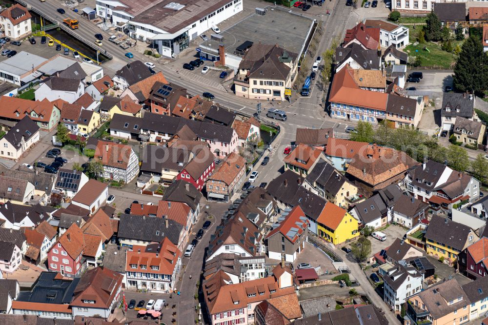 Ettenheim from the bird's eye view: Town View of the streets and houses of the residential areas in Ettenheim in the state Baden-Wurttemberg, Germany