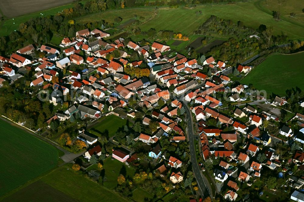 Aerial image Etzleben - Town View of the streets and houses of the residential areas in Etzleben in the state Thuringia, Germany