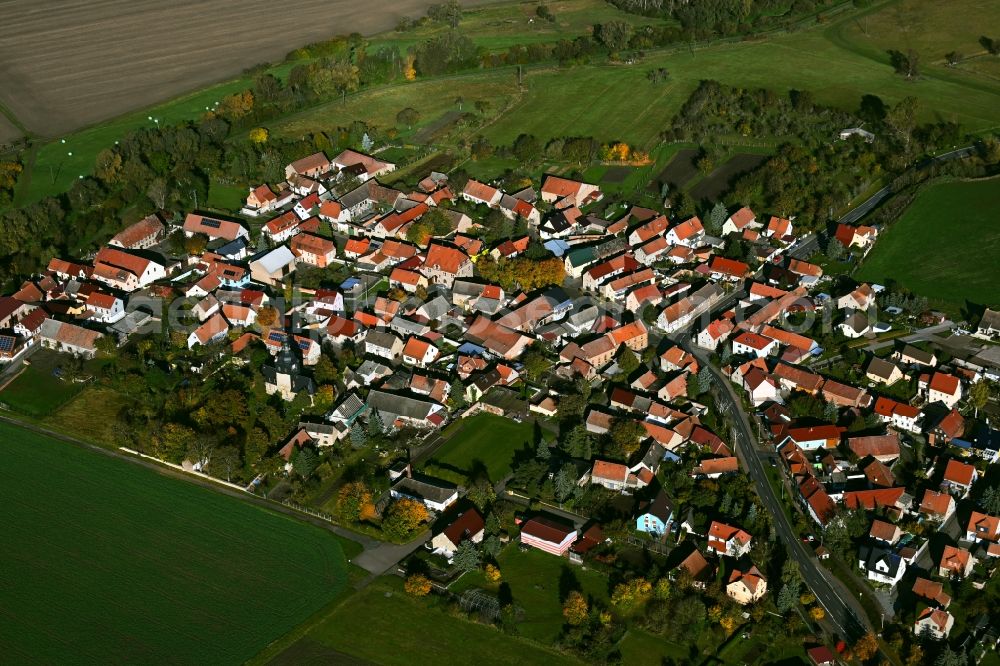 Aerial photograph Etzleben - Town View of the streets and houses of the residential areas in Etzleben in the state Thuringia, Germany