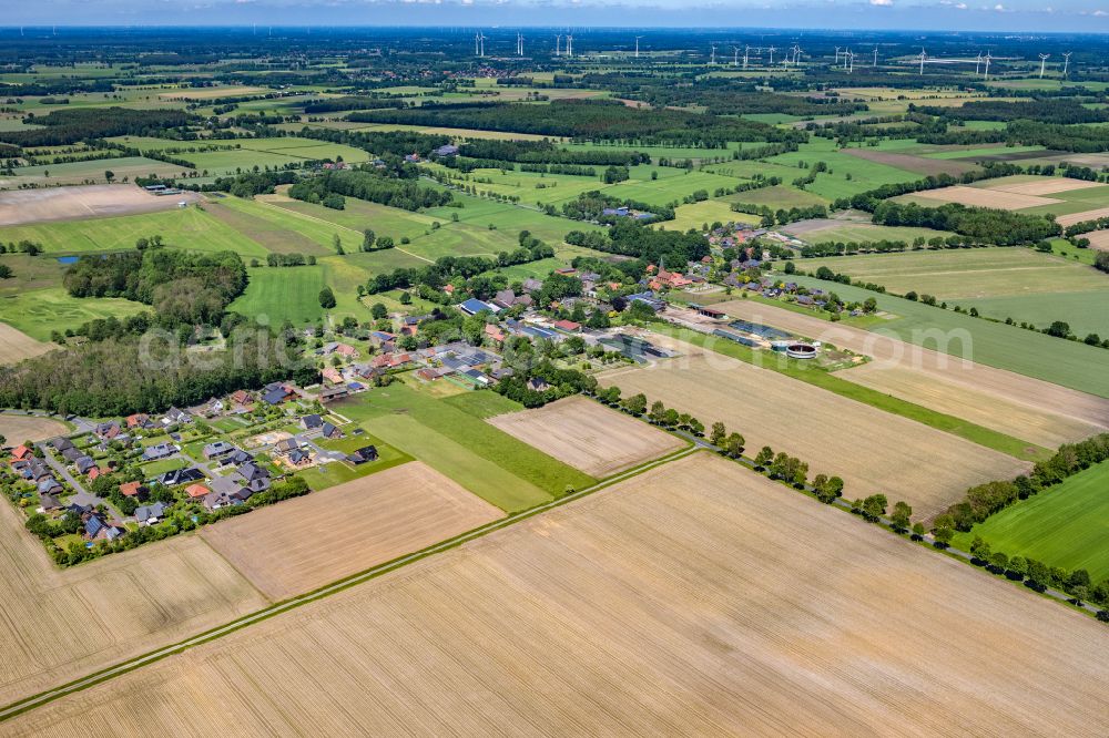 Farven from above - Town View of the streets and houses of the residential areas in Farven in the state Lower Saxony, Germany