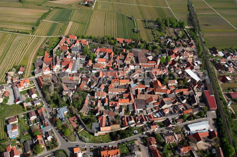 Flörsheim - Dalsheim from the bird's eye view: Townscape Flörsheim-Dalsheim in the state of Rhineland-Palatinate