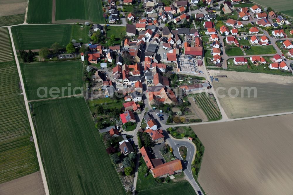 Frettenheim from the bird's eye view: Townscape of Frettenheim is a municipality in the district Alzey-Worms in Rhineland-Palatinate