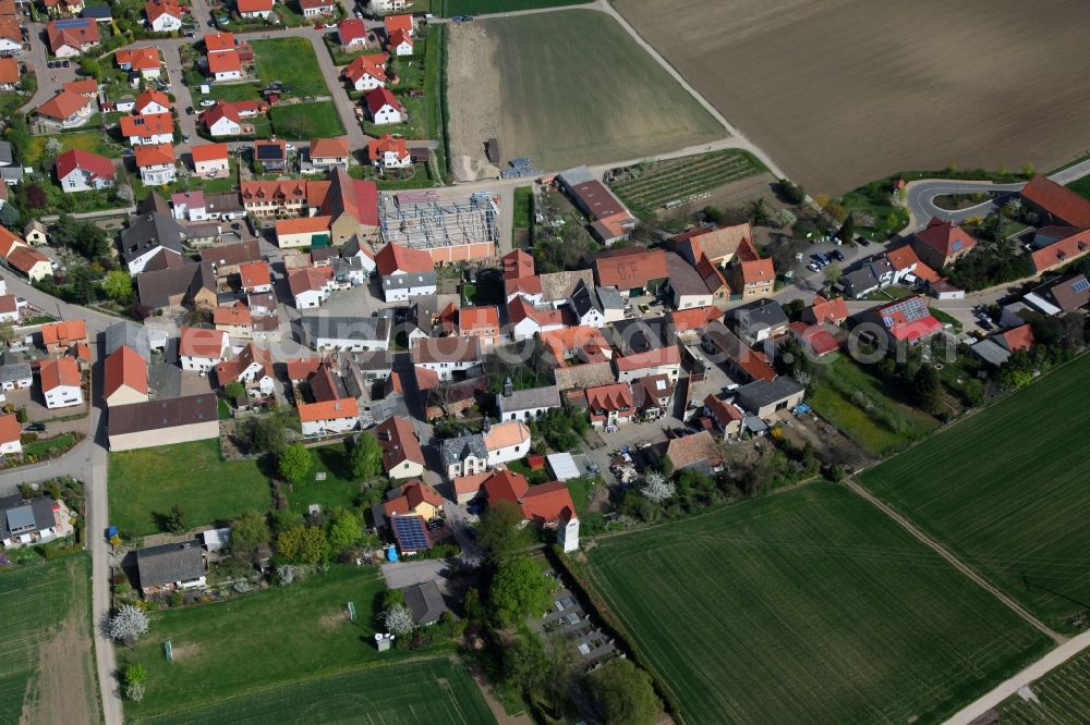 Frettenheim from above - Townscape of Frettenheim is a municipality in the district Alzey-Worms in Rhineland-Palatinate