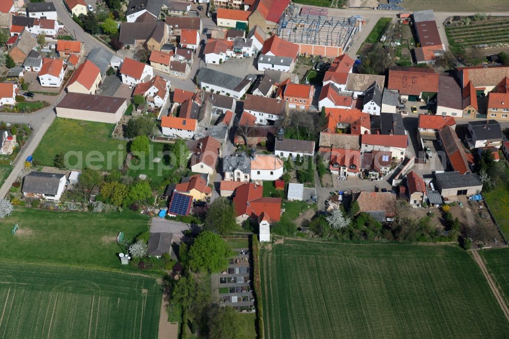 Frettenheim from the bird's eye view: Townscape of Frettenheim is a municipality in the district Alzey-Worms in Rhineland-Palatinate