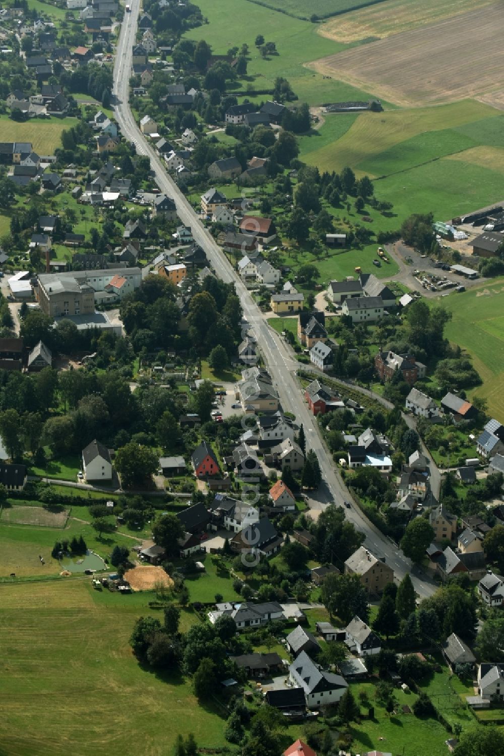 Aerial photograph Gablenz - Town View of the streets and houses of the residential areas in Gablenz in the state Saxony