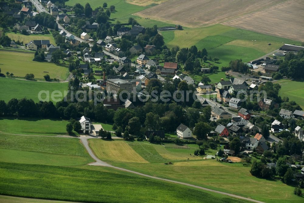 Gablenz from above - Town View of the streets and houses of the residential areas in Gablenz in the state Saxony