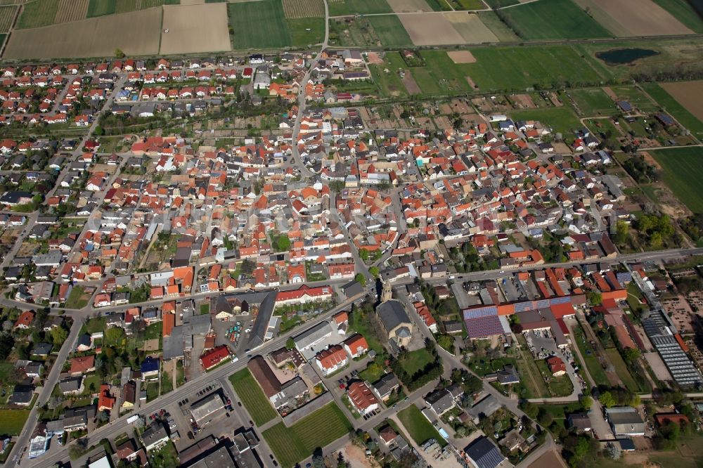 Gau-Bickelheim from above - Townscape of Gau-Bickelheim is a municipality in the district Alzey-Worms in Rhineland-Palatinate