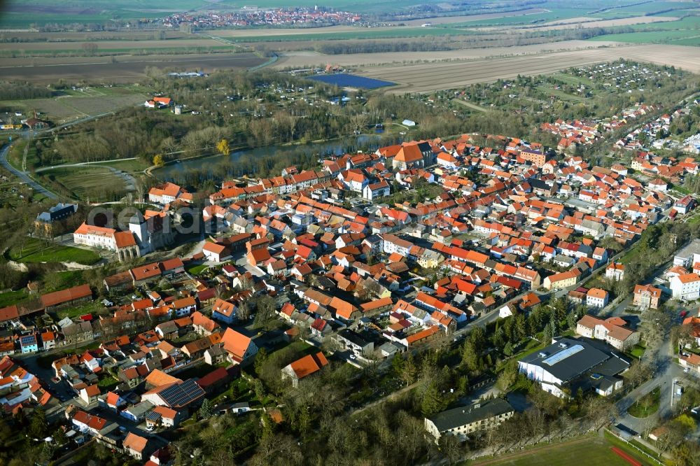 Aerial photograph Weißensee - City view of the streets and houses of the residential areas and Veste Runneburg in Weissensee in the state Thuringia, Germany