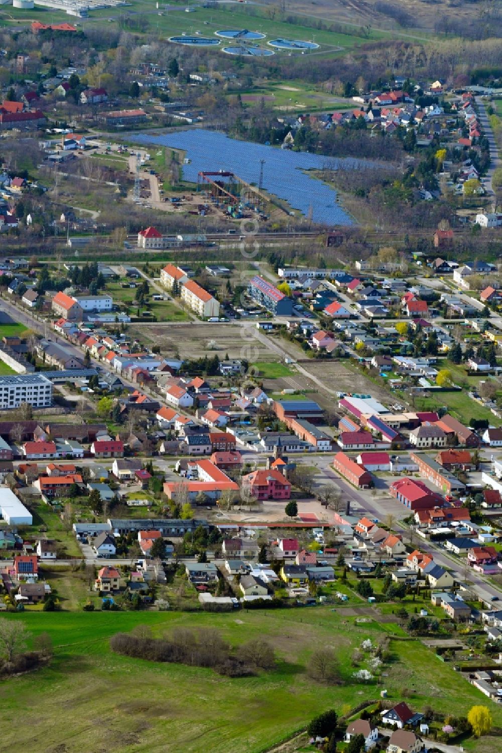 Aerial image Gerwisch - Town View of the streets and houses of the residential areas in Gerwisch in the state Saxony-Anhalt, Germany