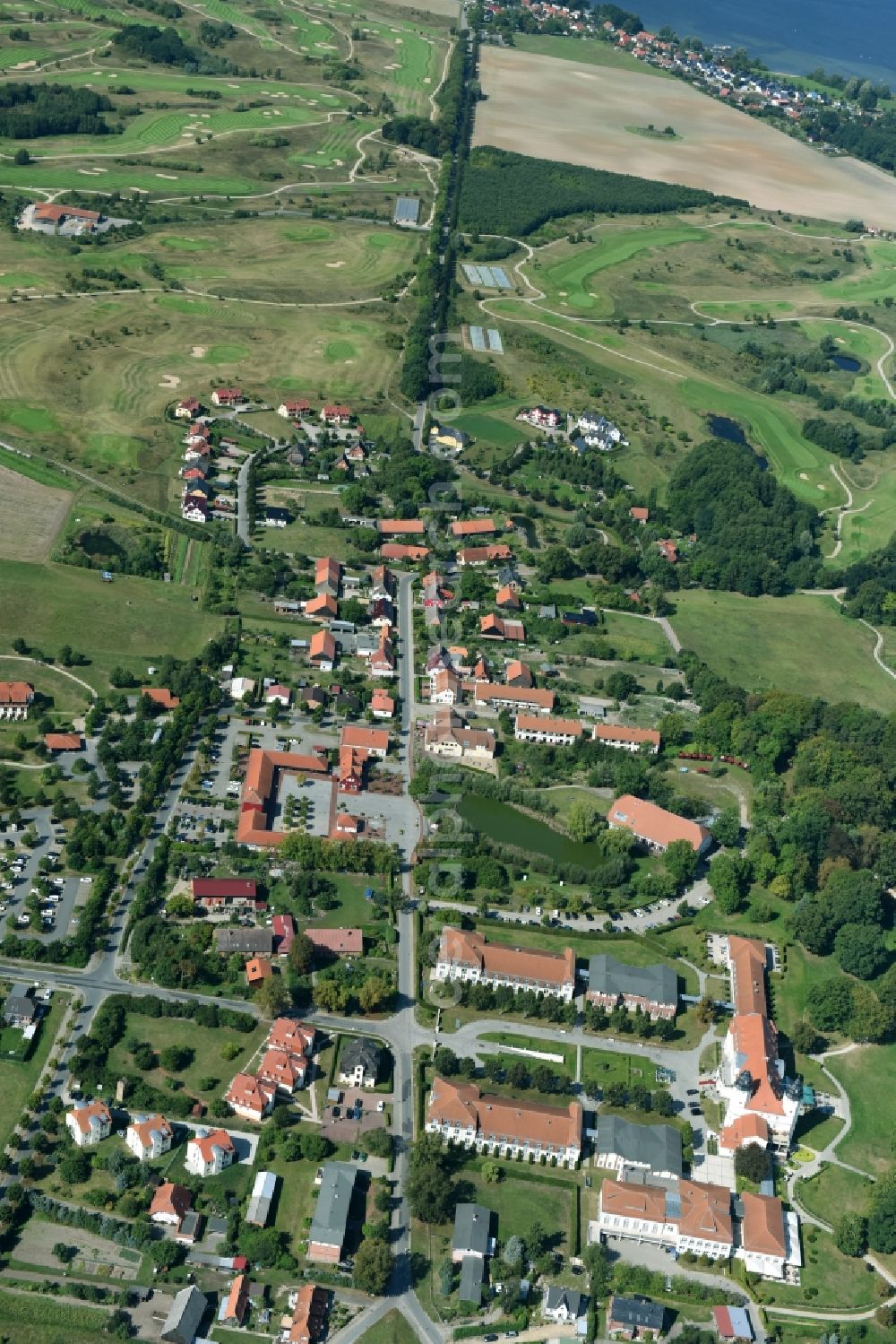 Aerial photograph Göhren-Lebbin - Town View of the streets and houses of the residential areas in Goehren-Lebbin in the state Mecklenburg - Western Pomerania