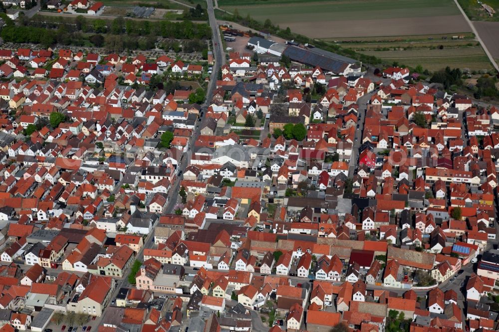 Gimbsheim from the bird's eye view: Townscape of Gimbsheim in Rhineland-Palatinate