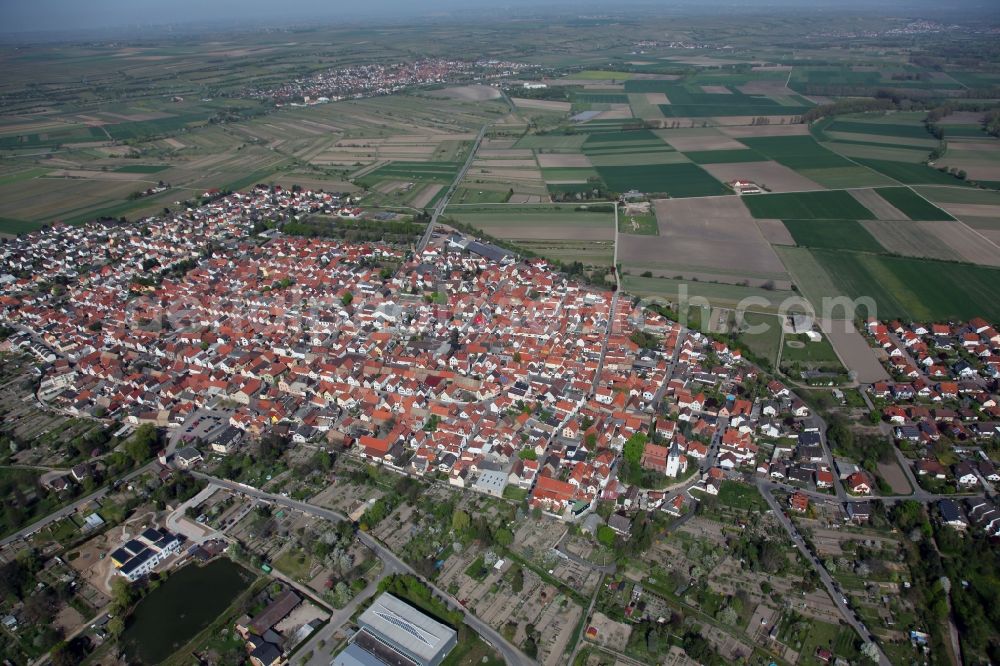 Aerial photograph Gimbsheim - Townscape of Gimbsheim in Rhineland-Palatinate