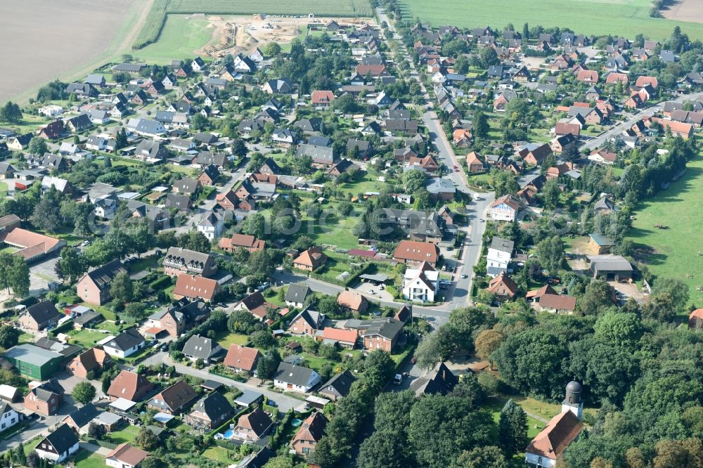 Aerial photograph Gülzow - Town View of the streets and houses of the residential areas in Guelzow in the state Schleswig-Holstein