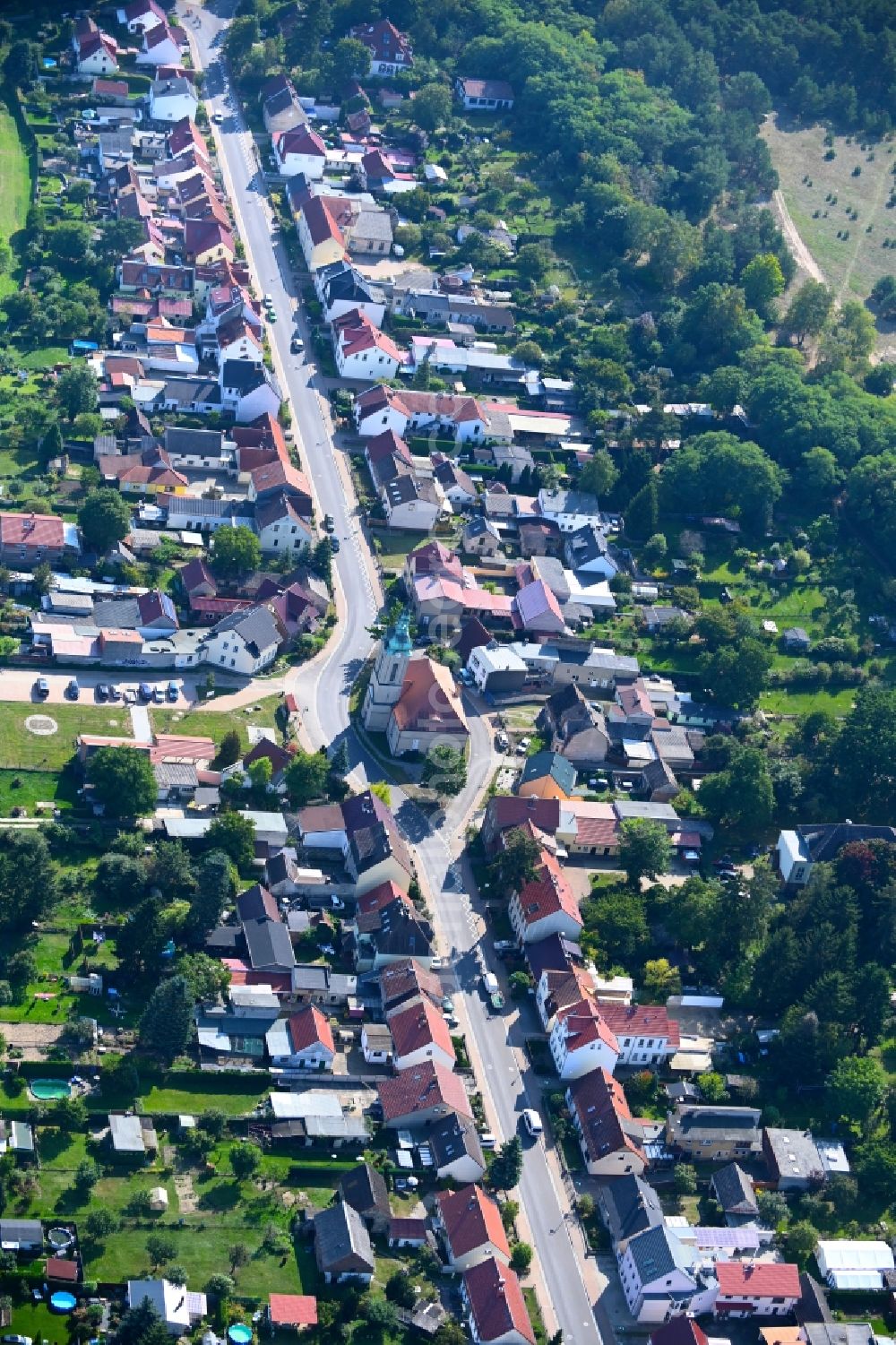 Gosen-Neu Zittau from above - Town View of the streets and houses of the residential areas in the district Neu Zittau in Gosen-Neu Zittau in the state Brandenburg, Germany