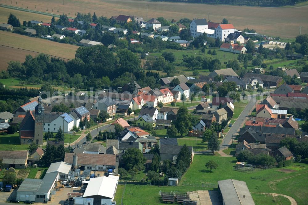 Grabo from the bird's eye view: View of Grabo in the state of Saxony-Anhalt. The agricultural village consists of residential buildings and farms and is surrounded by fields