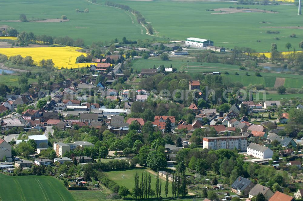 Aerial image Gramzow - Blick auf die Stadt Gramzow in Brandenburg. Der Ort entstand im 12. Jahrhundert und ist damit der älteste Ort der Uckermark. Granzow hat ca. 2.050 Einwohner. Wahrzeichene Ruine des Klosters, das 1714 abbrannte. Kontakt: Amt Gramzow, Poststr. 25, 17291 Gramzow, Tel. 039861 / 600 10, info@amt-gramzow.de