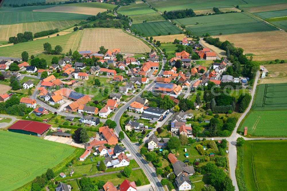 Graste from above - Town View of the streets and houses of the residential areas in Graste in the state Lower Saxony, Germany