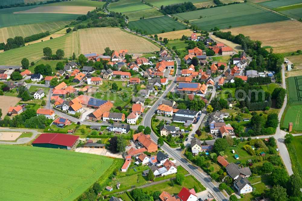 Graste from above - Town View of the streets and houses of the residential areas in Graste in the state Lower Saxony, Germany