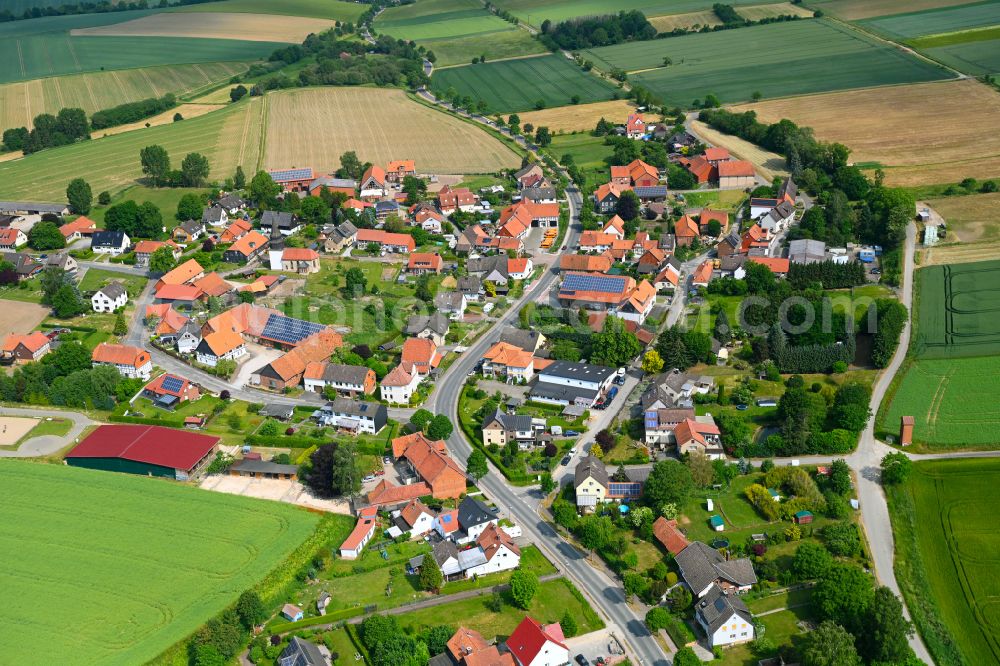 Aerial image Graste - Town View of the streets and houses of the residential areas in Graste in the state Lower Saxony, Germany