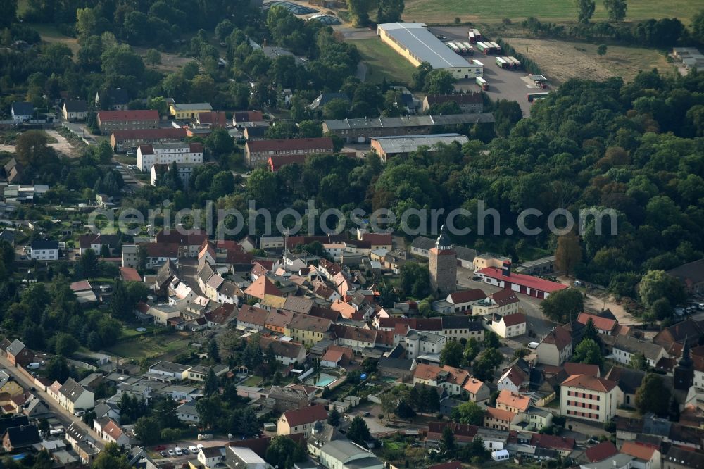 Gröbzig from the bird's eye view: Town View of the streets and houses of the residential areas in Groebzig in the state Saxony-Anhalt