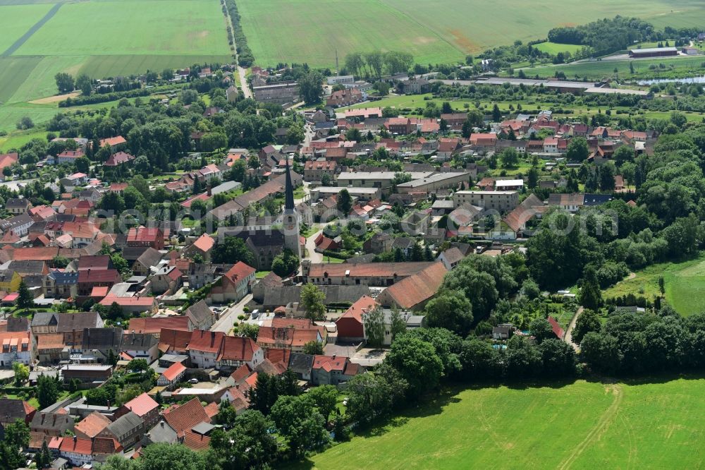 Gröningen from the bird's eye view: Town View of the streets and houses of the residential areas in Groeningen in the state Saxony-Anhalt