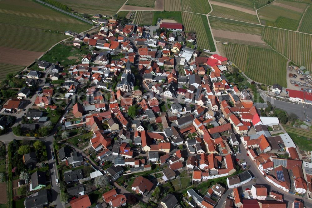 Gundheim from the bird's eye view: Townscape of Gundheim is a municipality in the district Alzey-Worms in Rhineland-Palatinate