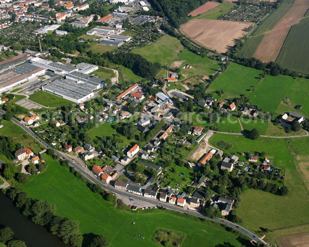 Aerial image Gunnersdorf - Town View of the streets and houses of the residential areas in Gunnersdorf in the state Saxony, Germany