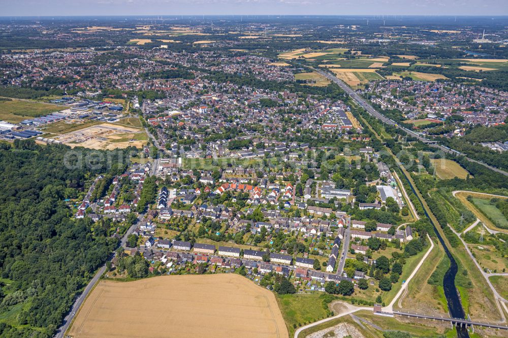 Habinghorst from the bird's eye view: Town View of the streets and houses of the residential areas in Habinghorst at Ruhrgebiet in the state North Rhine-Westphalia, Germany