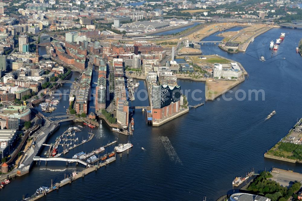 Hamburg from above - Town View of the streets and houses of the residential areas in Hamburg and the Elbe Philharmonic Hall along the course of the river Elbe in Germany