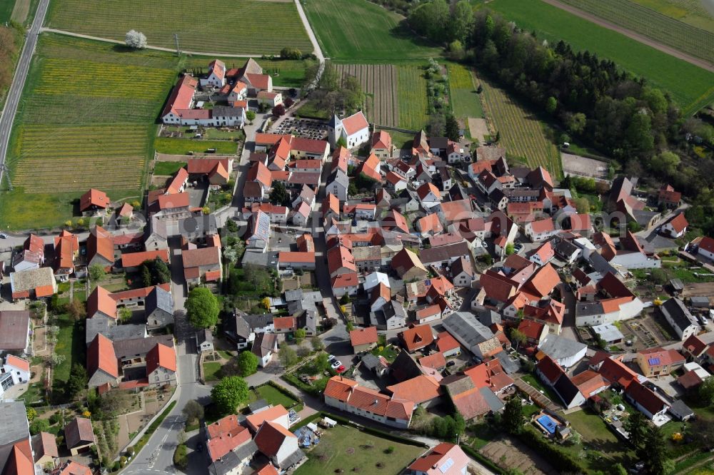 Hangen-Weisheim from above - Townscape of Hangen-Weisheim is a municipality in the district Alzey-Worms in Rhineland-Palatinate