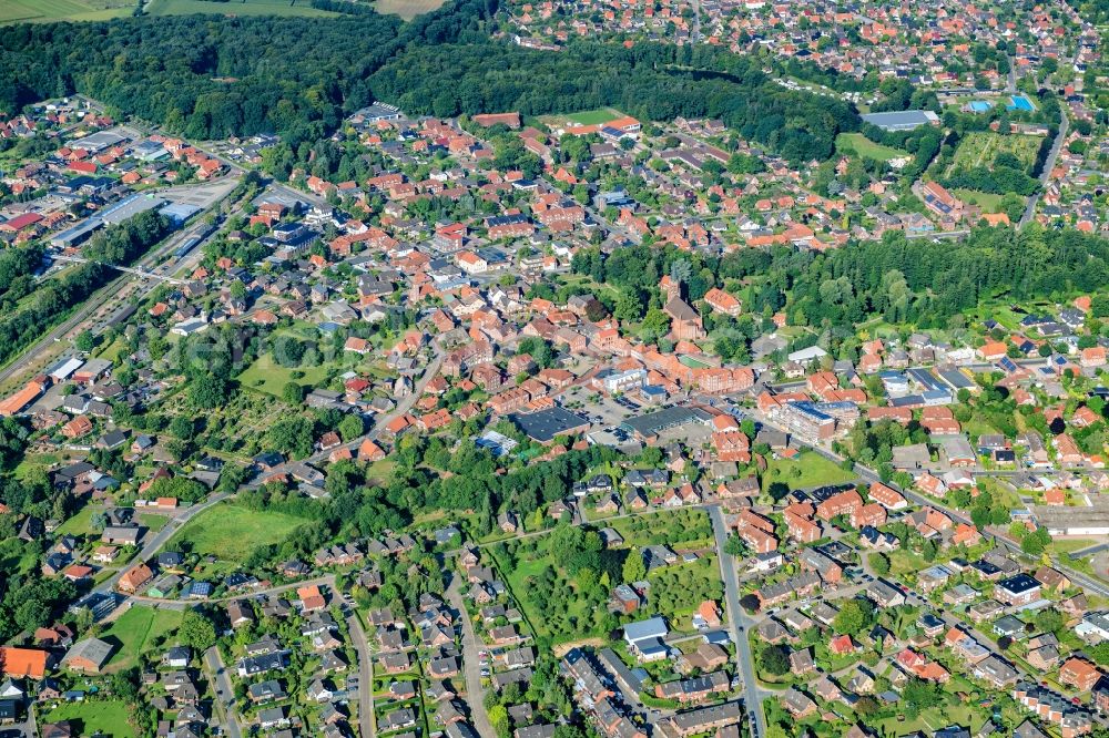 Harsefeld from the bird's eye view: Town View of the streets and houses of the residential areas in Harsefeld in the state Lower Saxony, Germany