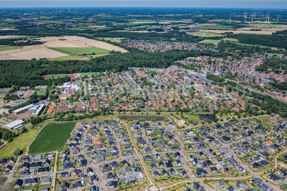 Harsefeld from the bird's eye view: Town View of the streets and houses of the residential areas in Harsefeld in the state Lower Saxony, Germany