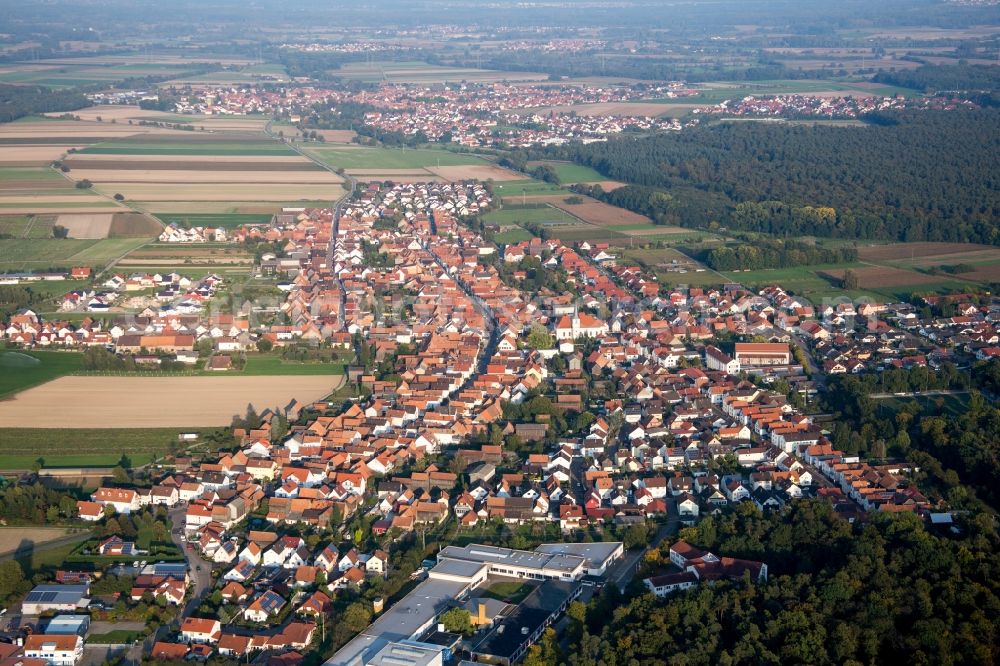 Hatzenbühl from above - Town View of the streets and houses of the residential areas in Hatzenbuehl in the state Rhineland-Palatinate, Germany