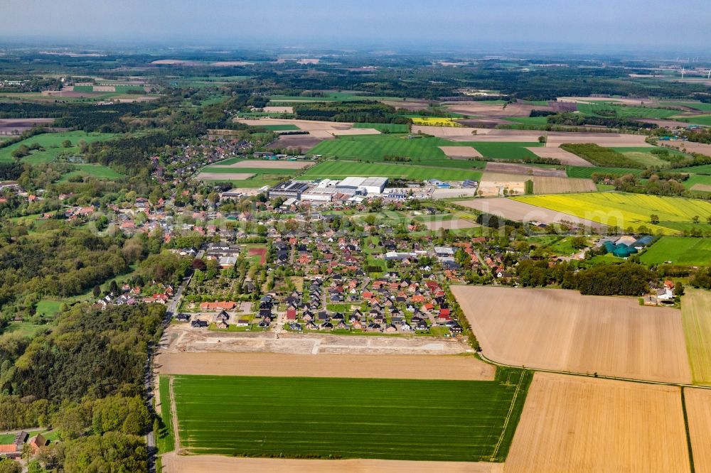 Heeslingen from the bird's eye view: Town View of the streets and houses of the residential areas in Heeslingen in the state Lower Saxony, Germany