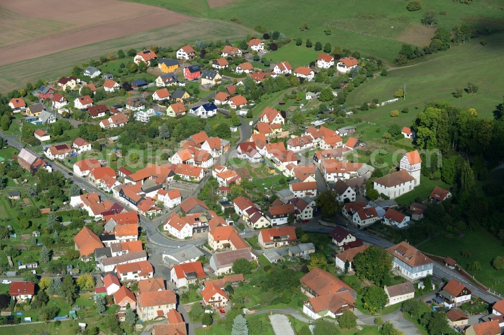 Aerial photograph Henneberg - Town View of the streets and houses of the residential areas in Henneberg in the state Thuringia