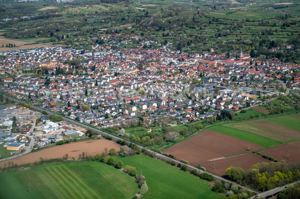 Herbolzheim from the bird's eye view: Town View of the streets and houses of the residential areas in Herbolzheim in the state Baden-Wuerttemberg, Germany