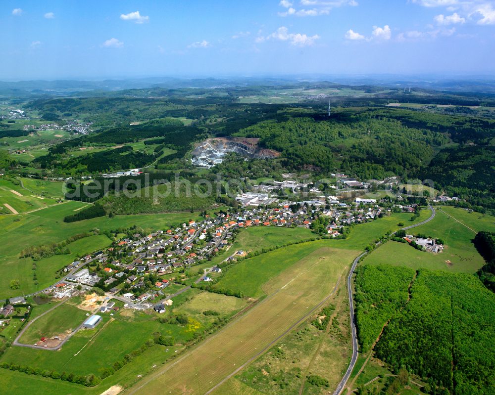 Aerial photograph Hirzenhain Bahnhof - Town View of the streets and houses of the residential areas in Hirzenhain Bahnhof in the state Hesse, Germany